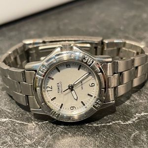 SOLD - Vintage Ladies Timex Indiglo Watch - New Battery